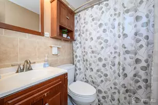 204 Brown Ave, Iselin, NJ 08830 - Photo 16