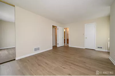 7 Carriage Place, Edison, NJ 08820 - Photo 18
