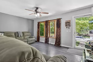 40 Windsor Dr, East Brunswick Township, NJ 08816 - Photo 12