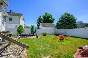 10 Beechwood Pl, North Brunswick Township, NJ 08902 - Photo 38
