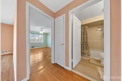1190 W St Georges Avenue #C43, Linden, NJ 07736 - Photo 14
