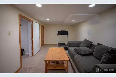207 Grant Avenue, Middlesex, NJ 08846 - Photo 18