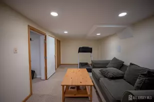 207 Grant Ave, Middlesex, NJ 08846 - Photo 18