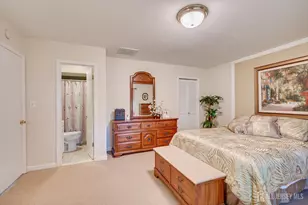 30 Walnut St, Edison, NJ 08817 - Photo 26