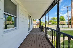 414 S Pine Ave S, Sayreville, NJ 08879 - Photo 4