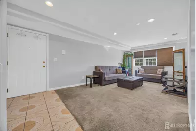 393 College Drive, Edison, NJ 08817 - Photo 4
