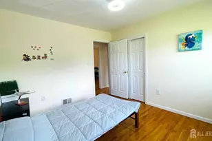 950 Newton St, North Brunswick Township, NJ 08902 - Photo 16