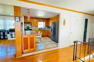 950 Newton St, North Brunswick Township, NJ 08902 - Photo 10