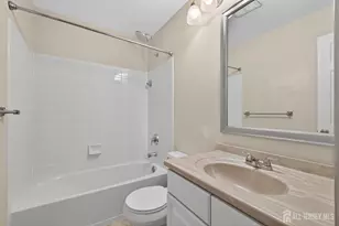 27 Woodlake Dr, Sayreville, NJ 08872 - Photo 22