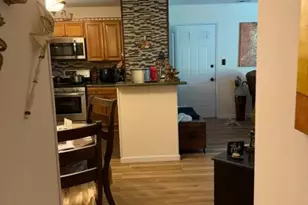 246 Crosspoint Dr, East Brunswick Township, NJ 08816 - Photo 2