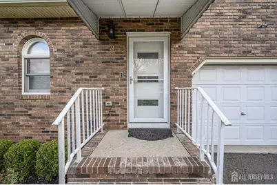 675 Raritan Road #24, Clark Township, NJ 07066 - Photo 2