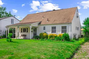 5 W Arthur Pl, Iselin, NJ 08830 - Photo 2