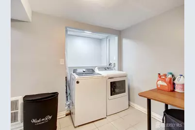 611 Penn Street, Perth Amboy, NJ 08861 - Photo 18