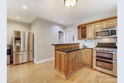 611 Penn Street, Perth Amboy, NJ 08861 - Photo 12