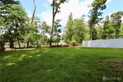 308 W Crescent Parkway W, South Plainfield, NJ 07080 - Photo 6