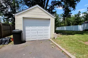 308 W Crescent Parkway W, South Plainfield, NJ 07080 - Photo 8