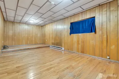 287 E Smith Street E, Woodbridge Township, NJ 07095 - Photo 24