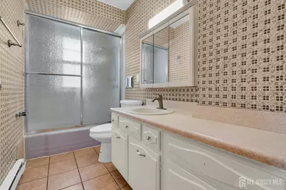 287 E Smith Street E, Woodbridge Township, NJ 07095 - Photo 20