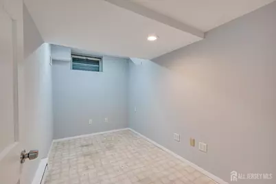 409 S 2nd Avenue S, Highland Park, NJ 08904 - Photo 34