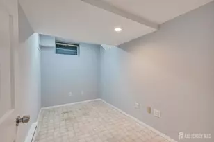 409 S 2nd Ave S, Highland Park, NJ 08904 - Photo 34