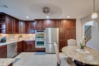 409 S 2nd Avenue S, Highland Park, NJ 08904 - Photo 10