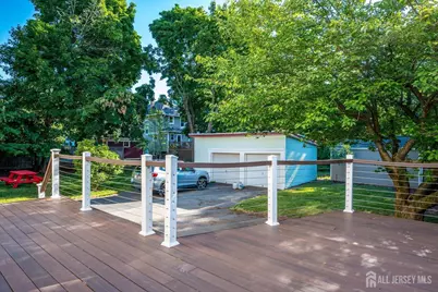 409 S 2nd Avenue S, Highland Park, NJ 08904 - Photo 36