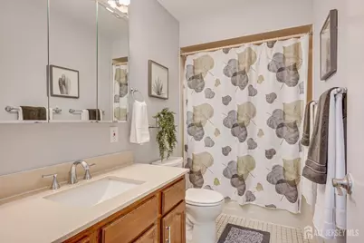 409 S 2nd Avenue S, Highland Park, NJ 08904 - Photo 30