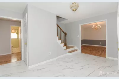 6 Dana Court, South Brunswick Township, NJ 08540 - Photo 2