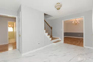 6 Dana Ct, South Brunswick Township, NJ 08540 - Photo 2