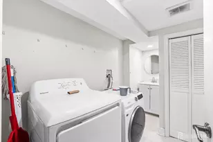68 W Edward St, Iselin, NJ 08830 - Photo 44