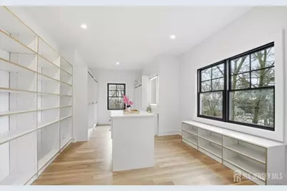 [Address not provided], Edison, NJ 08820 - Photo 20