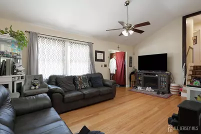 22 Webb Drive, Fords, NJ 08863 - Photo 16