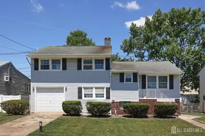 22 Webb Drive, Fords, NJ 08863 - Photo 2