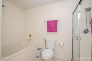 22 Amy Dr, North Brunswick Township, NJ 08902 - Photo 22