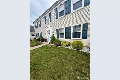 493-B Somerset Lane, Monroe Township, NJ 08831 - Photo 2