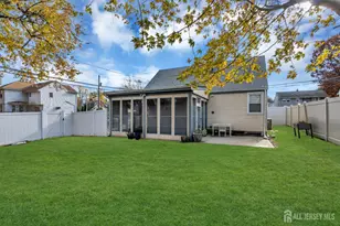 20 Burnet St, Avenel, NJ 07001 - Photo 34