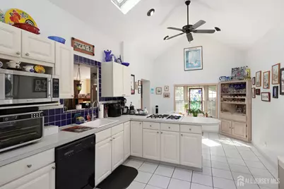 271 Main Street, South River, NJ 08882 - Photo 14