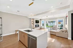 414 New York Ave, Jersey City, NJ 07307 - Photo 8