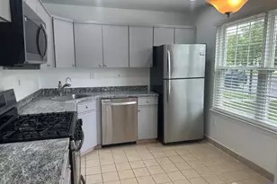 61 Goodwin Dr, North Brunswick Township, NJ 08902 - Photo 2