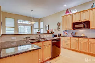 3 Crooked Stick Pl, Monroe Township, NJ 08831 - Photo 10