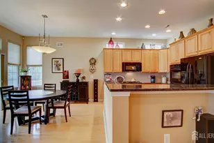 3 Crooked Stick Pl, Monroe Township, NJ 08831 - Photo 8