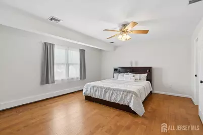 45 Walnut Street, Edison, NJ 08817 - Photo 14