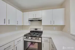 525 Edpas Rd, New Brunswick, NJ 08901 - Photo 16