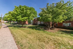 93 Fox Rd, Edison, NJ 08817 - Photo 2