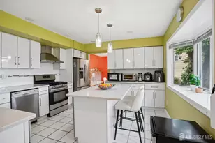3 Chelsea Ct, Edison, NJ 08820 - Photo 22