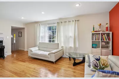 3 Chelsea Court, Edison, NJ 08820 - Photo 8