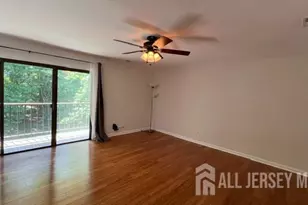 140 Wyndham Pl, Robbinsville, NJ 08691 - Photo 4