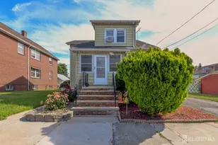 51 Jeanette St, Carteret, NJ 07008 - Photo 1