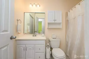 38 E Daisy Ln E, Mount Laurel, NJ 08054 - Photo 12