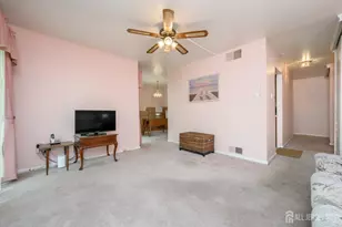 38 E Daisy Ln E, Mount Laurel, NJ 08054 - Photo 4